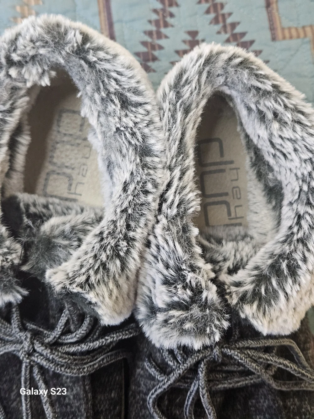 Hey Dude Women's Gray Britt Faux-Fur Lined Ankle Booties